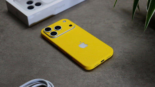 Best iPhone 17 Skins in the UK (Carbon Fibre, Camo & More) – 2026 Guide