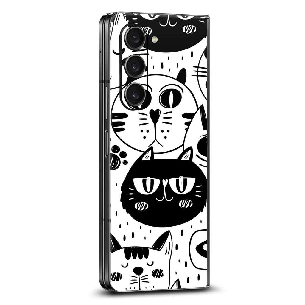 Samsung Galaxy Z Fold 5 Doodles cat skins